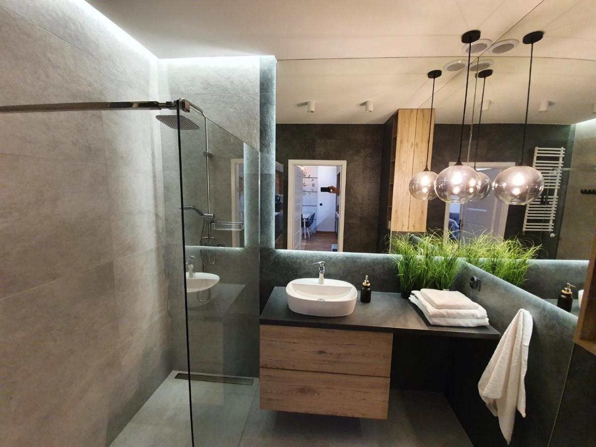 Апартаменти Nowy Apartament 58 Z Klimatyzacja Ілава Екстер'єр фото